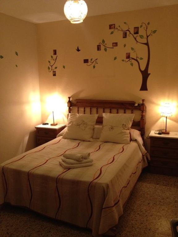 Hostal Bar Frances Guillena Room photo